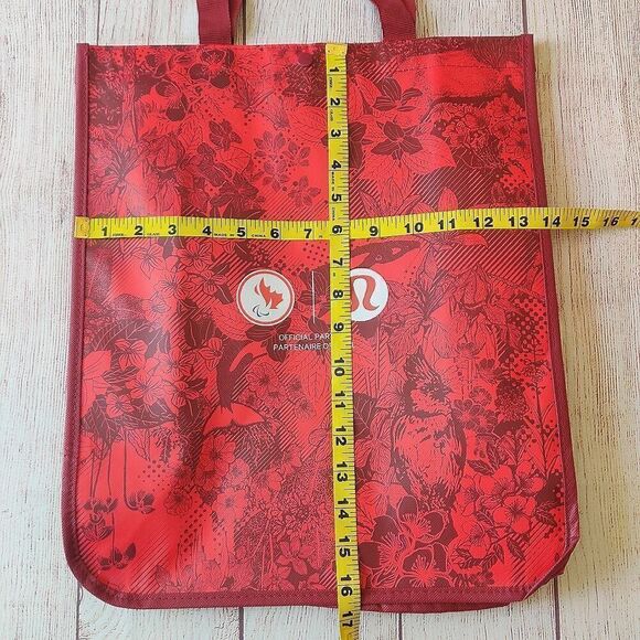 Lululemon limited edition 2024 Olympics reusable shopping bags - Picture 9 of 9